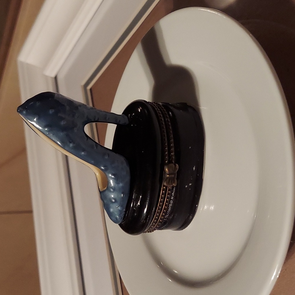 Vintage HOBNAIL PORCELAIN HIGH HEEL JEWELRY TRINKET BOX - Navy/Black EUC!